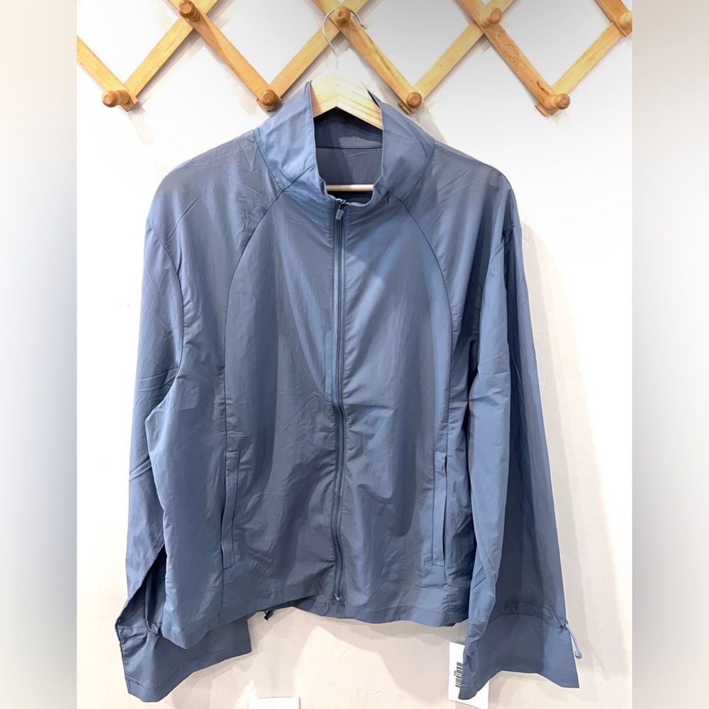 Zyia Active Gray Drawstrings Windbreaker Womens XL Ultra Light 5oz Full Zip NWT